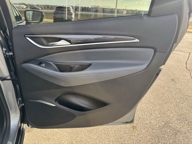 Used 2024 Buick Enclave Premium image 33