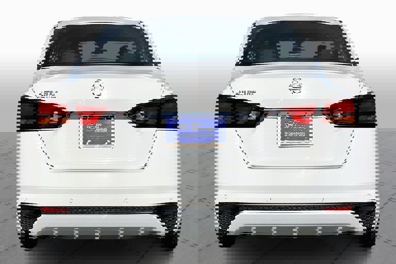 Used 2024 Nissan Altima 2.5 S image 5