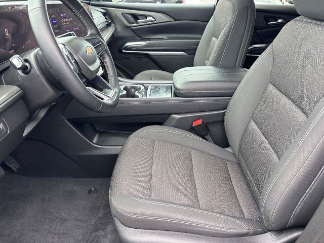 Used 2024 Chevrolet Traverse LT FWD image 14
