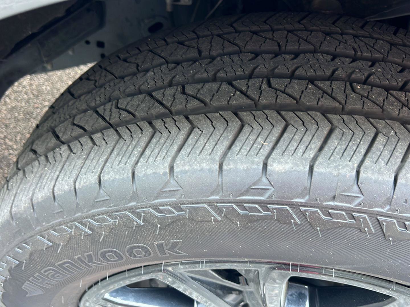 Certified 2024 Ford F150 Platinum w/ FX4 Off-Road Package image 42