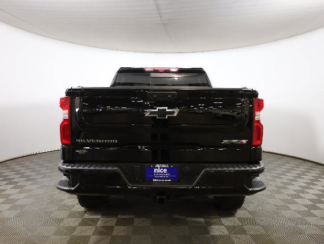 Used 2024 Chevrolet Silverado 1500 ZR2 w/ Technology Package image 3
