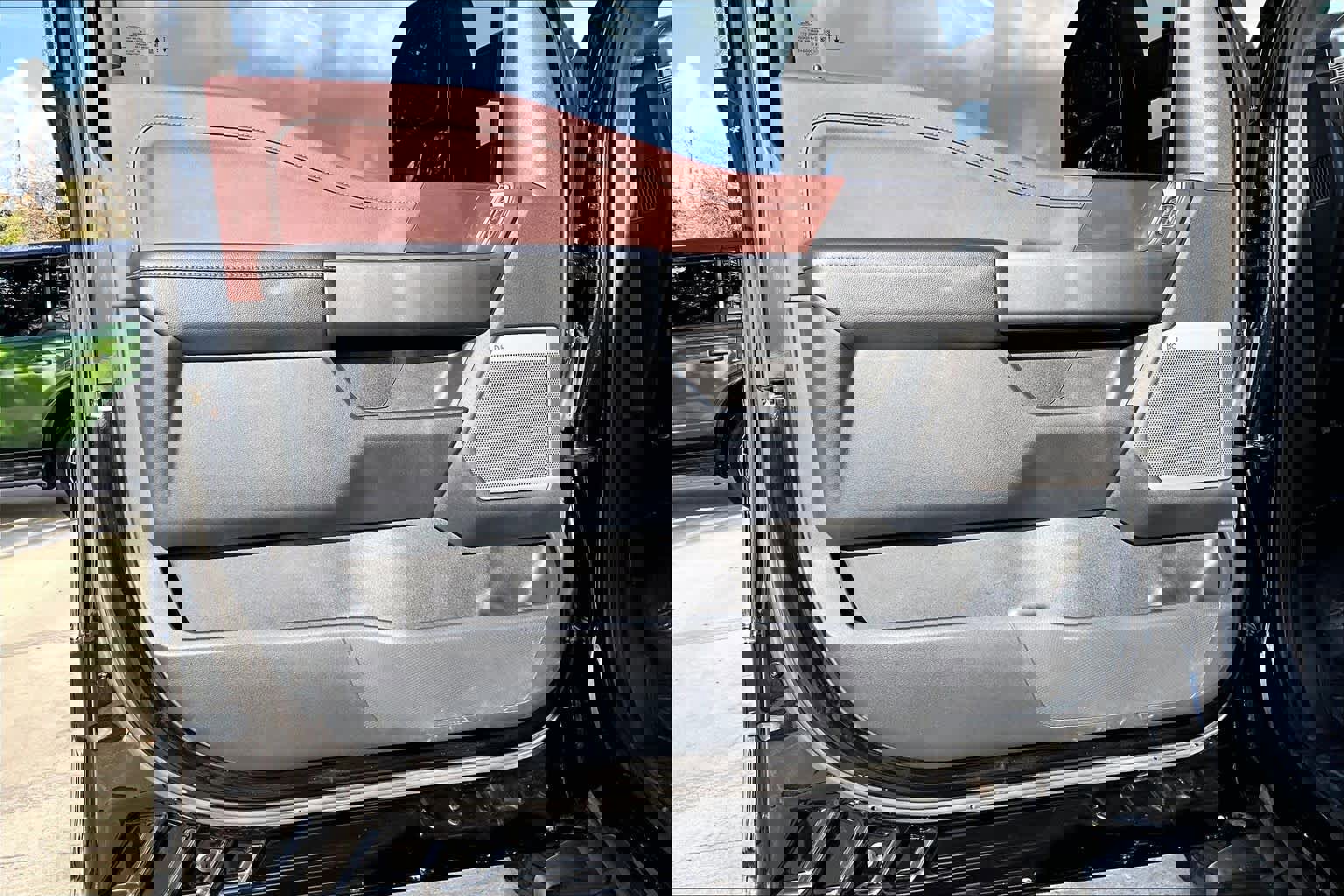 Certified 2022 Ford F150 Lariat w/ Equipment Group 502A High image 23