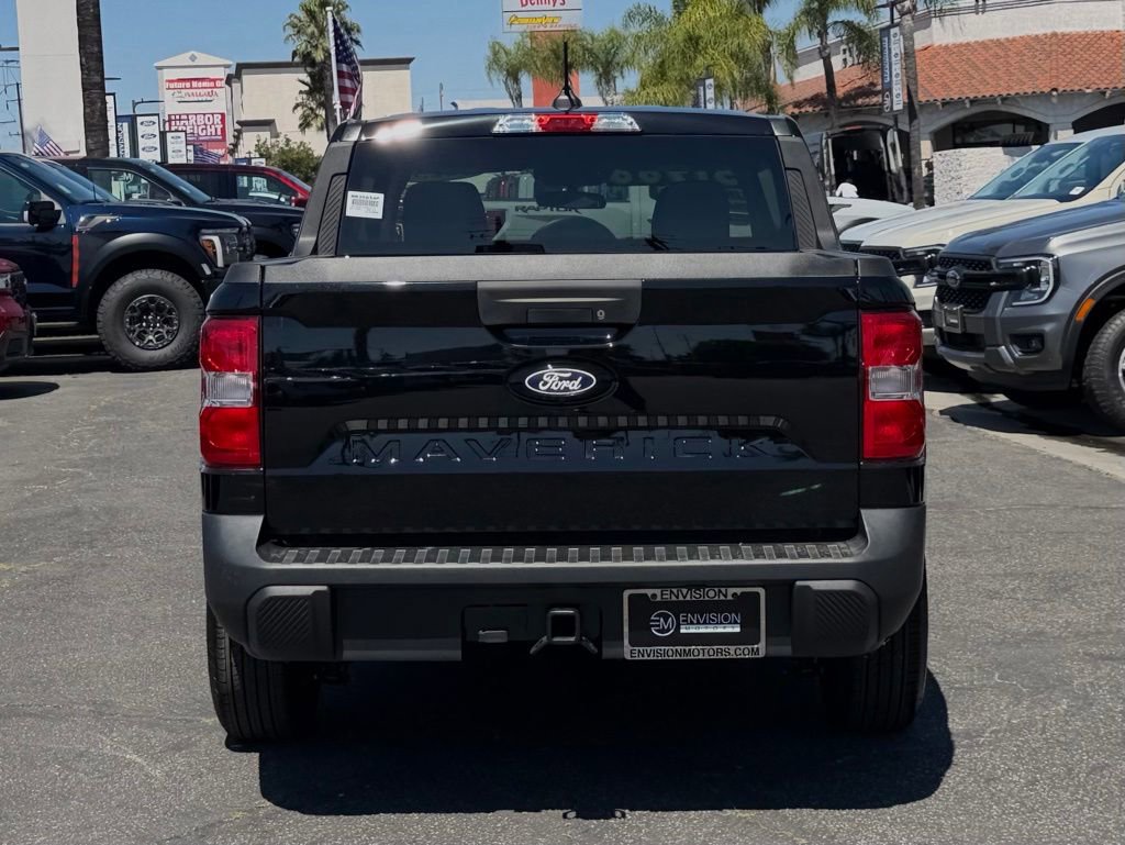 Certified 2025 Ford Maverick XLT FWD image 8