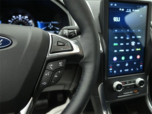 Certified 2022 Ford Edge Titanium image 32