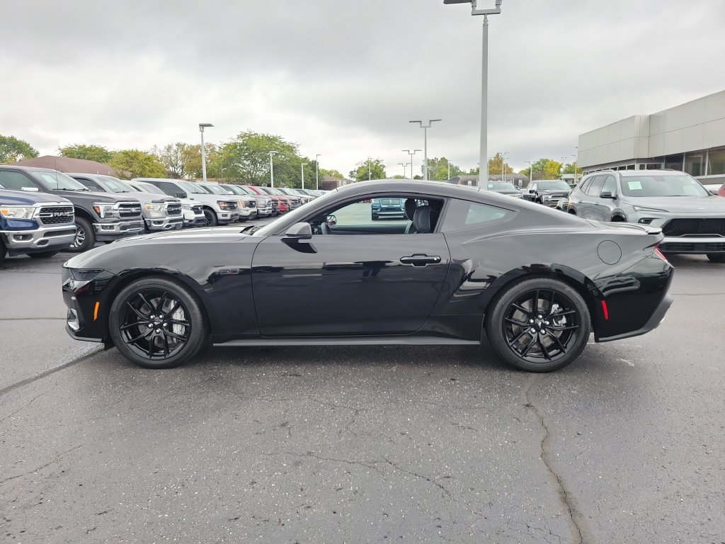 Certified 2026 Ford Mustang GT Premium RWD image 7