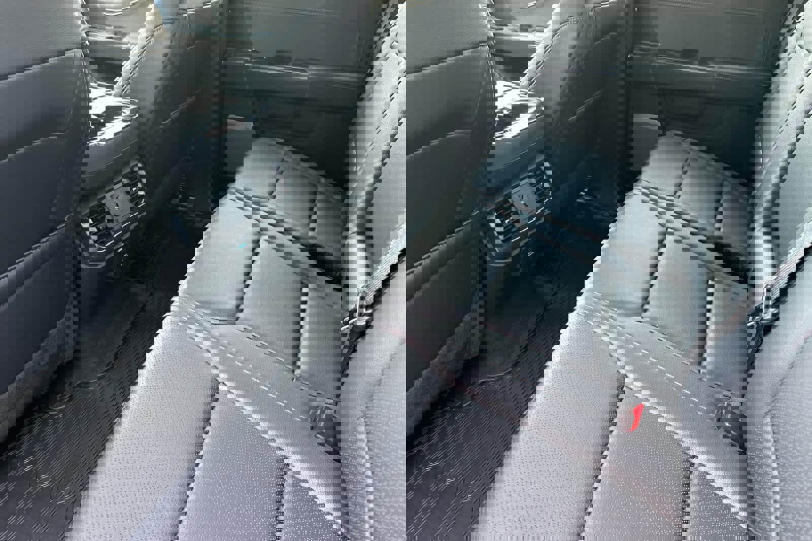 Certified 2026 Ford F150 Lariat w/ Equipment Group 501A Mid AWD/4WD image 10