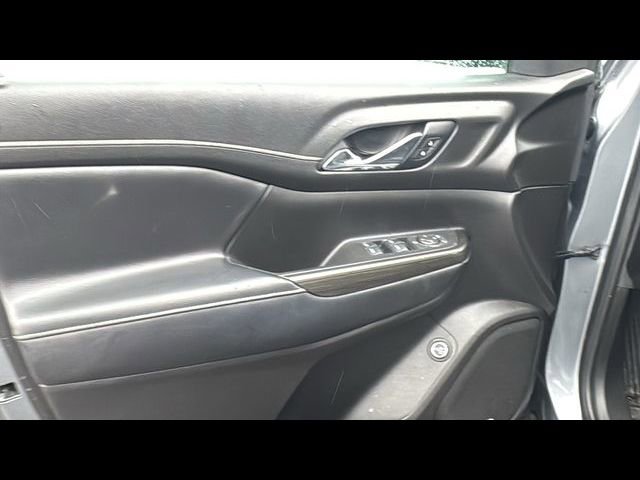 Used 2020 GMC Acadia SLT w/ Trailering Package AWD/4WD image 9