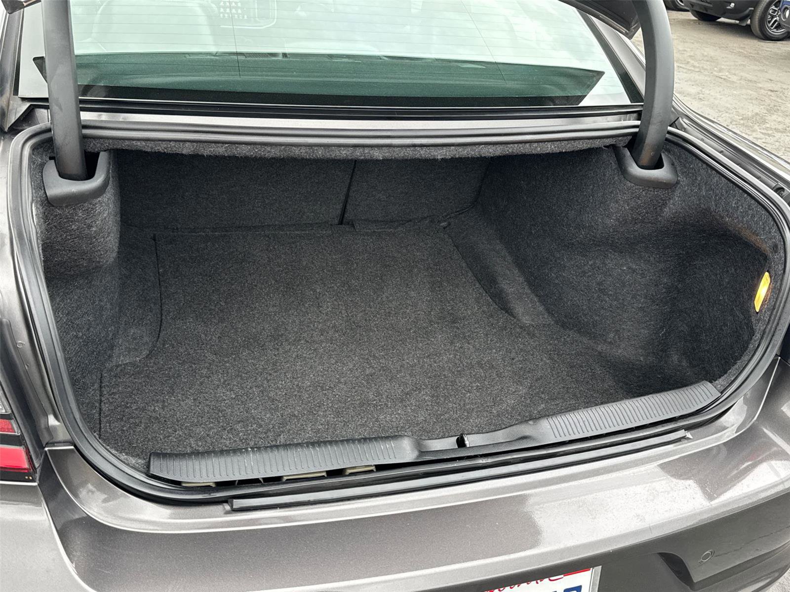 Used 2019 Dodge Charger SXT w/ Leather Interior Group image 13