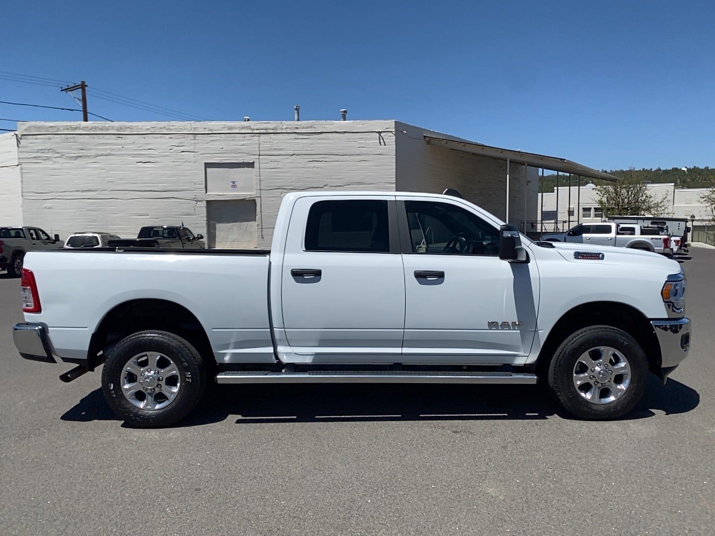 Used 2023 RAM 2500 Big Horn w/ Level 1 Equipment Group AWD/4WD image 4