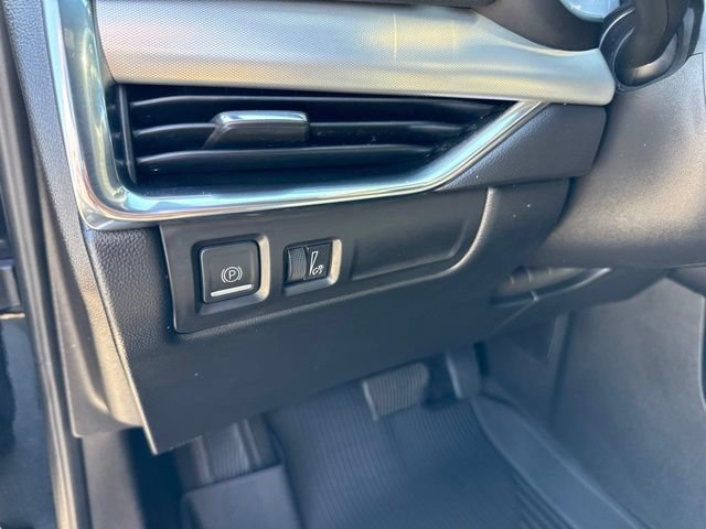 Used 2023 Cadillac XT4 Premium Luxury FWD image 15