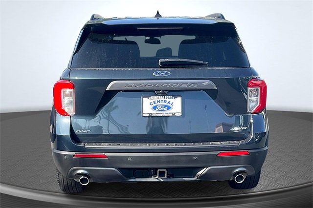 Certified 2022 Ford Explorer XLT w/ Equipment Group 202A image 4