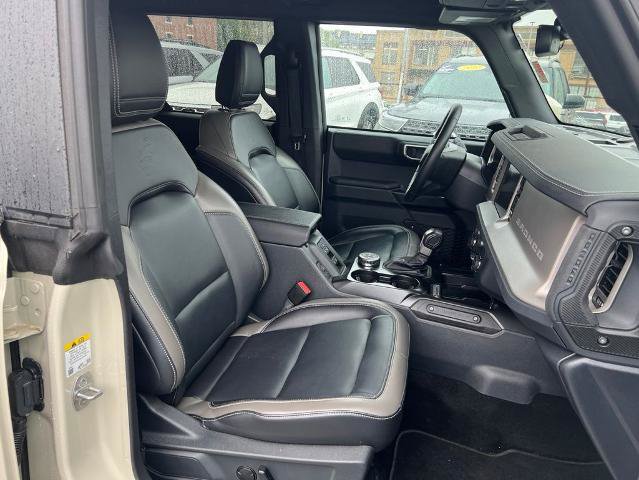 Certified 2025 Ford Bronco Outer Banks AWD/4WD image 13