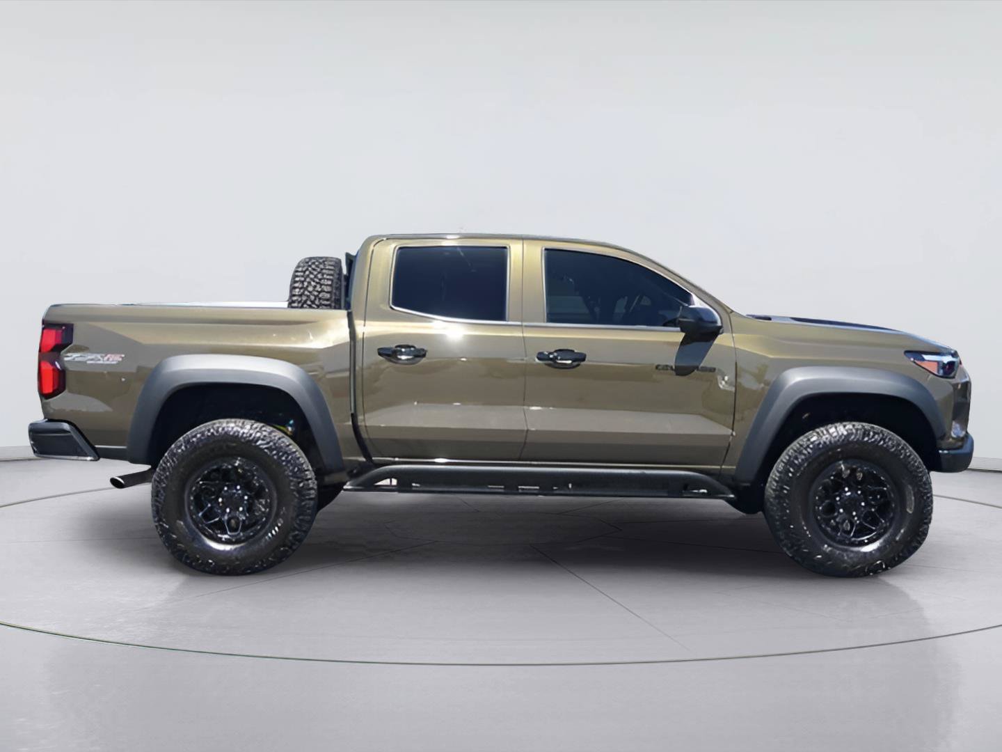 Used 2025 Chevrolet Colorado ZR2 w/ ZR2 Bison Edition AWD/4WD image 5