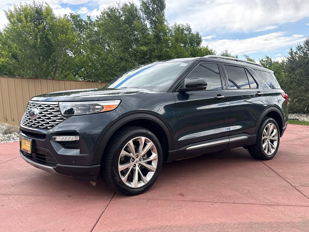 Certified 2023 Ford Explorer Platinum w/ Technology Package AWD/4WD image 4