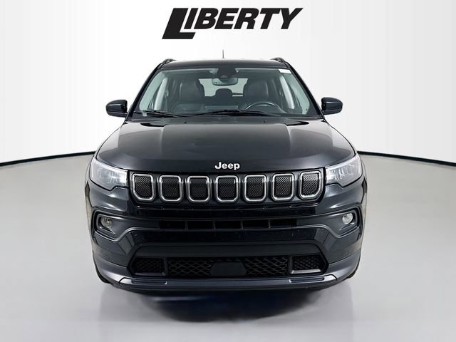 Used 2022 Jeep Compass Latitude w/ Convenience Group image 2