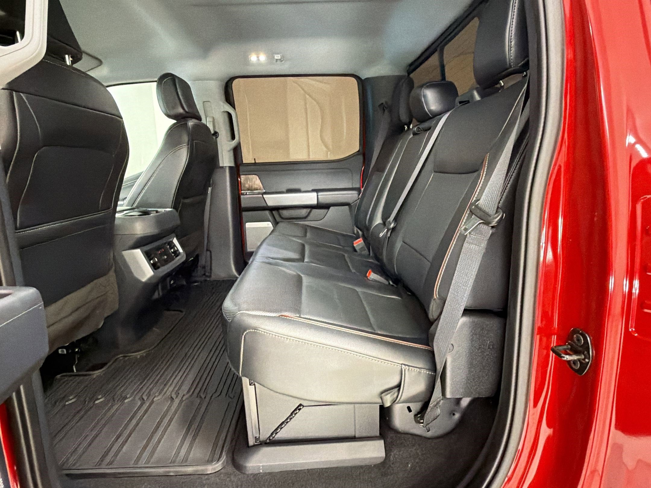 Certified 2023 Ford F250 Lariat w/ Sport Appearance Package AWD/4WD image 15