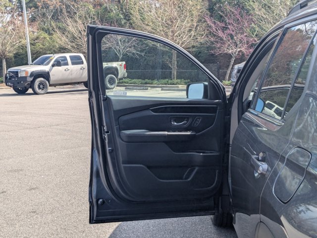 Used 2024 Honda Pilot Touring image 14