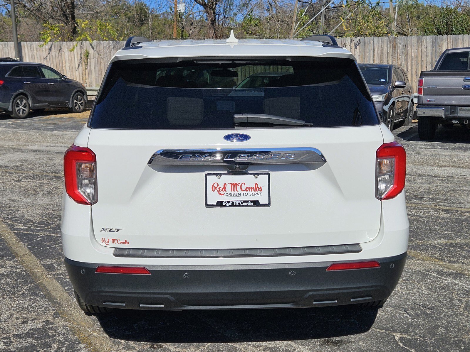 Certified 2023 Ford Explorer XLT image 4