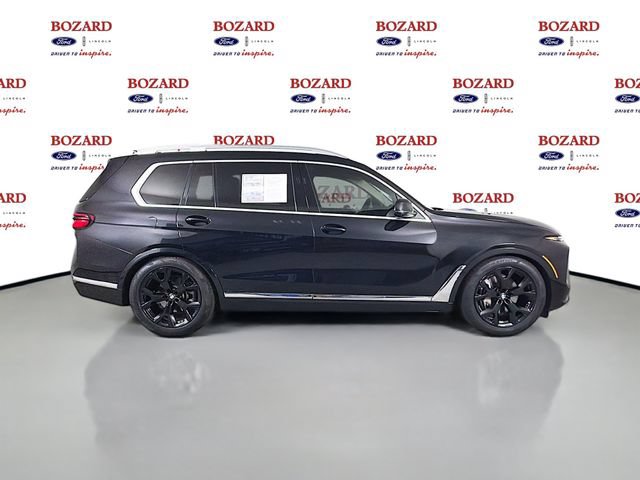 Used 2024 BMW X7 xDrive40i w/ Premium Package AWD/4WD image 9