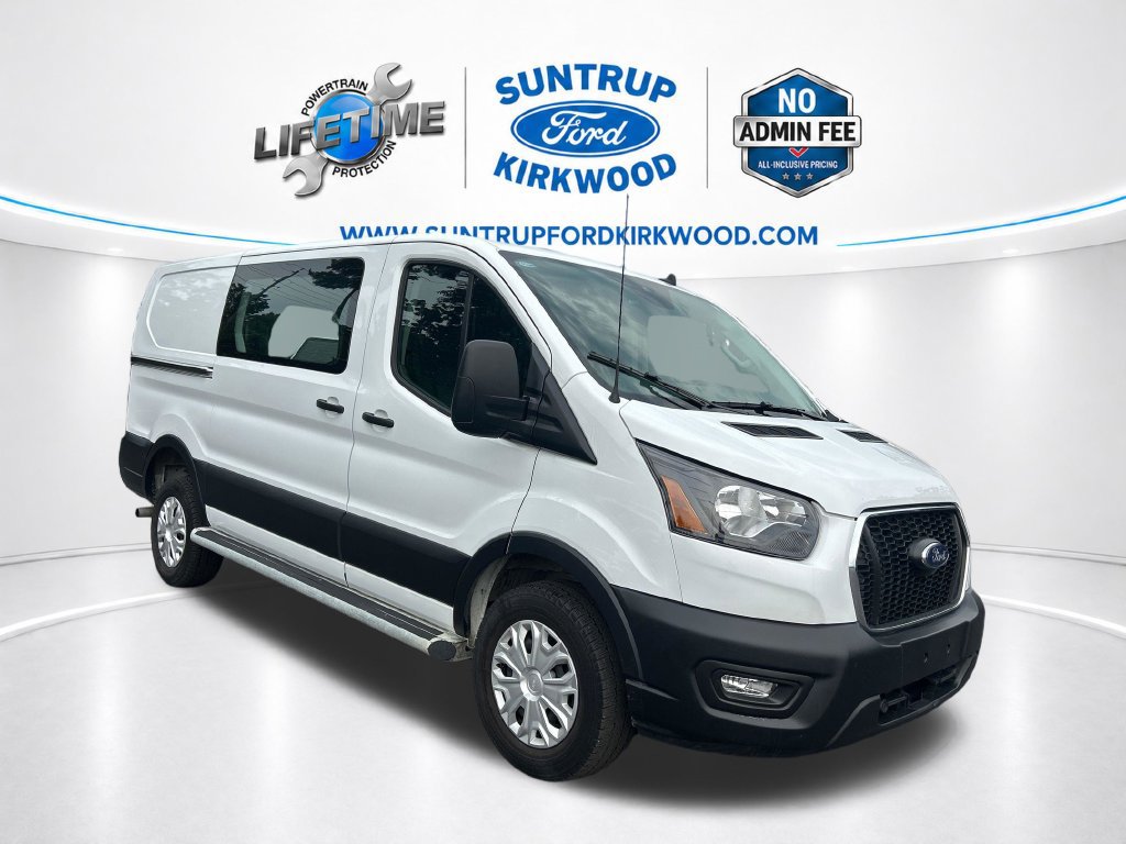 Certified 2025 Ford Transit 250 Low Roof w/ Exterior Upgrade Package RWD image 9
