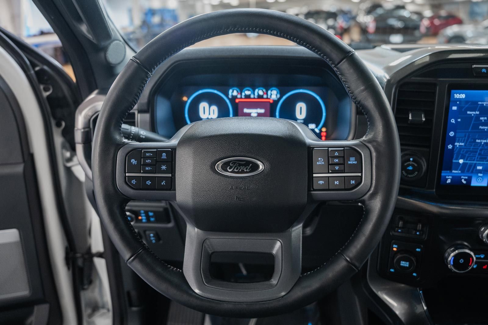 Certified 2023 Ford F150 Lariat w/ Equipment Group 502A High image 39