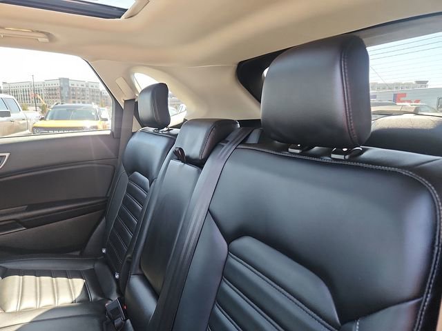 Certified 2022 Ford Edge SEL w/ Convenience Package AWD/4WD image 25