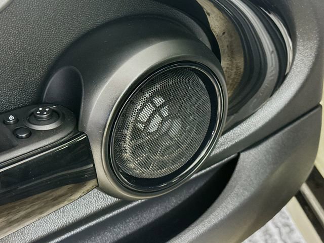 Used 2019 MINI Cooper S w/ Premium Package image 18