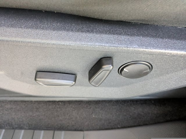 Certified 2022 Ford F150 XLT w/ Equipment Group 302A High image 20