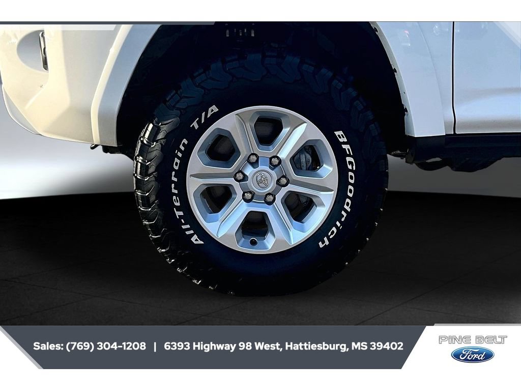 Used 2023 Toyota 4Runner SR5 Premium w/ Moonroof Package RWD image 7