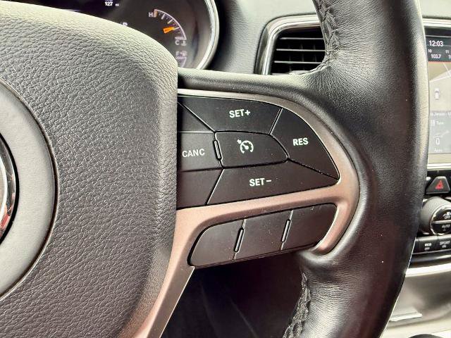 Used 2019 Jeep Grand Cherokee Laredo AWD/4WD image 27