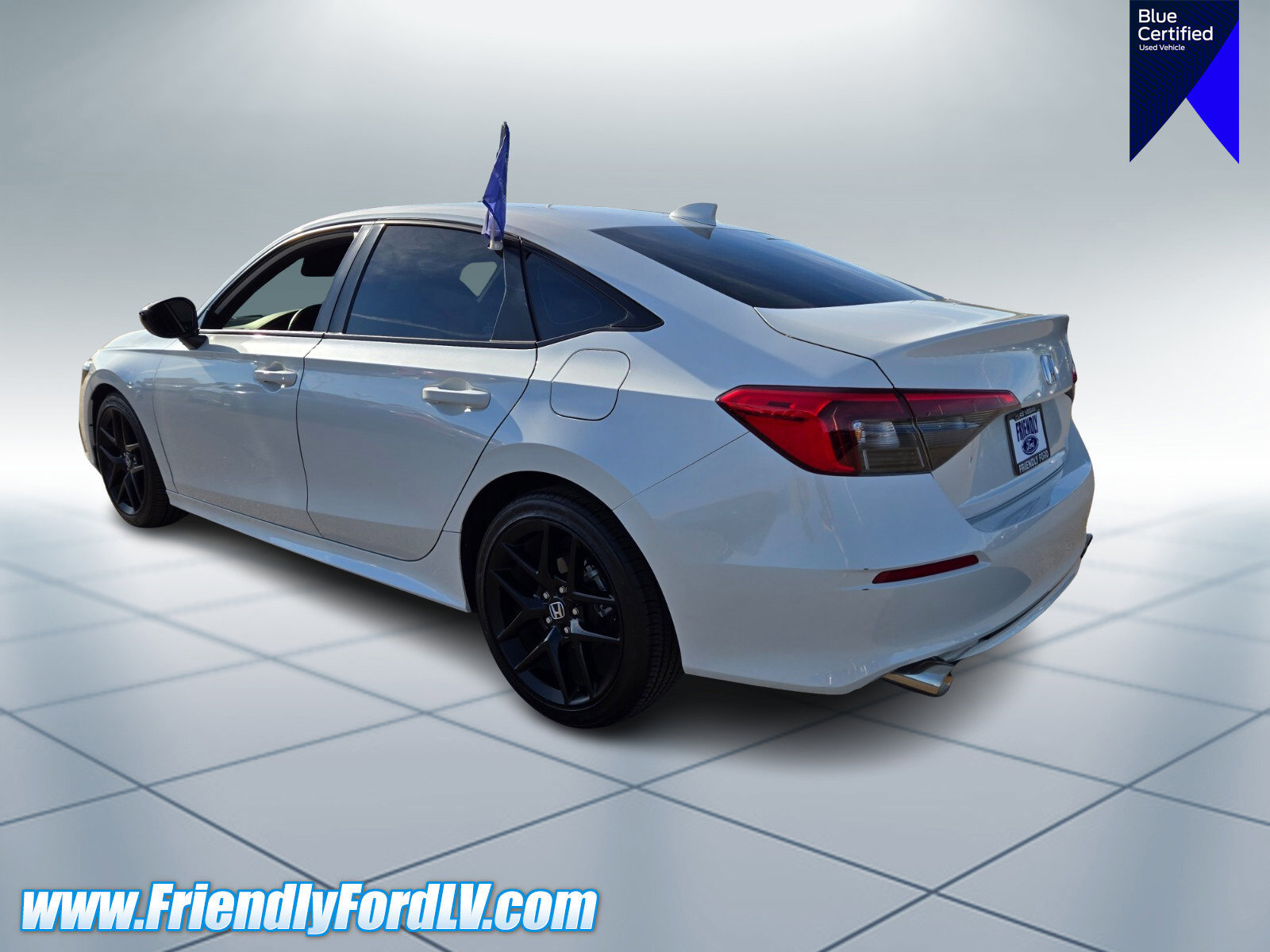 Used 2023 Honda Civic Sport image 3