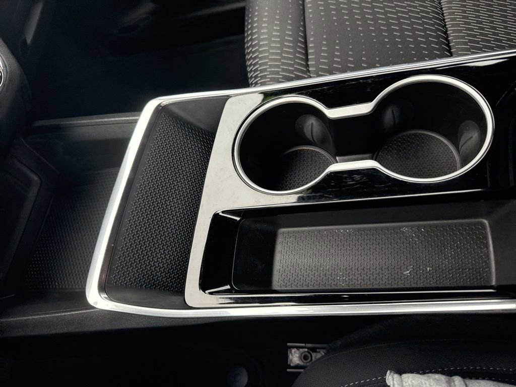 Used 2025 Chevrolet Equinox LT w/ Midnight Edition image 20