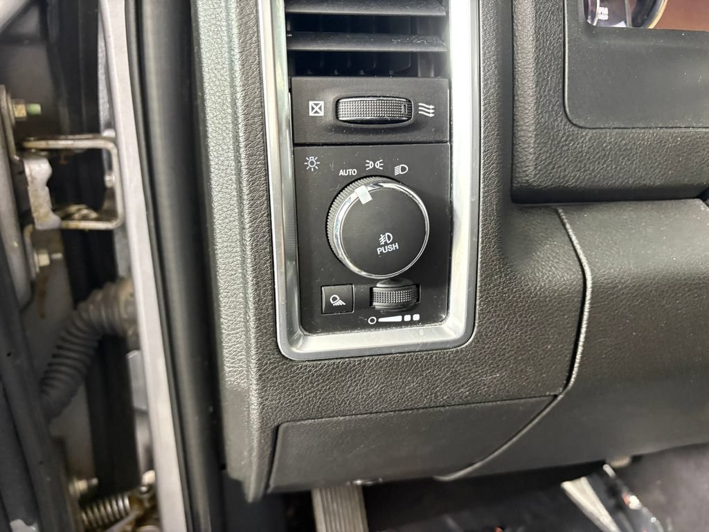 Used 2021 RAM 1500 Warlock AWD/4WD image 13