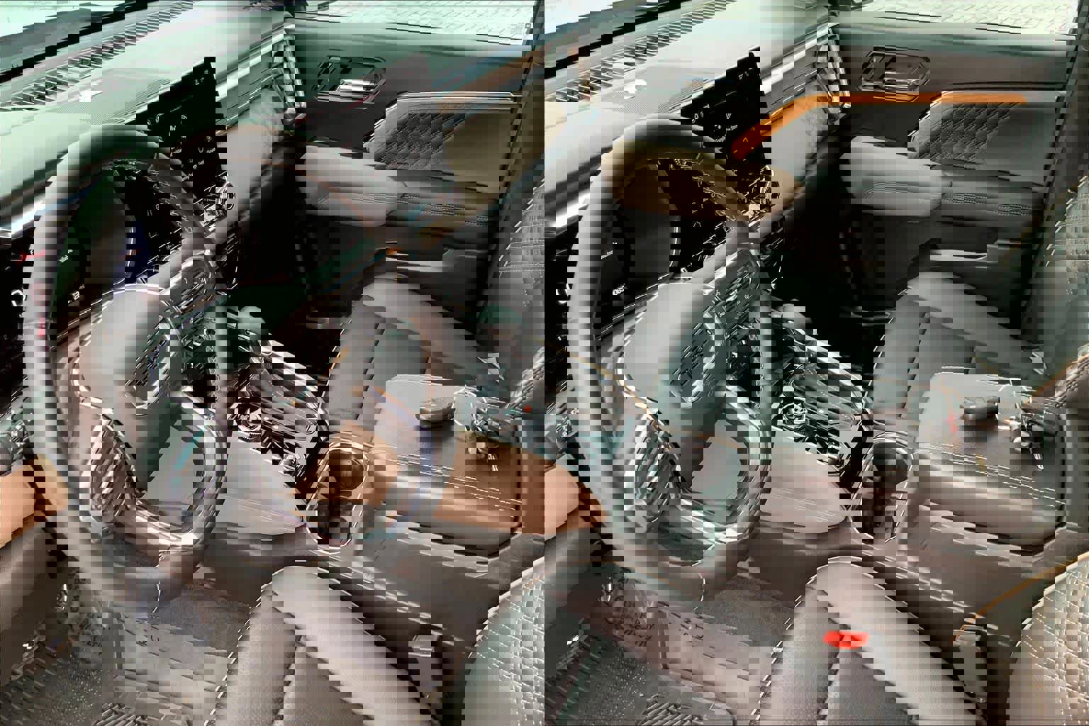 Used 2023 GMC Canyon Denali image 16