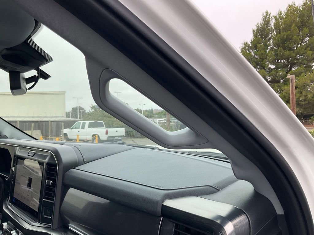 Certified 2025 Ford F350 Lariat w/ Black Appearance Package image 76