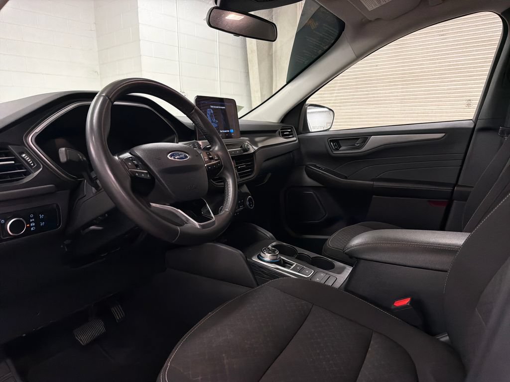 Certified 2024 Ford Escape Active FWD image 6