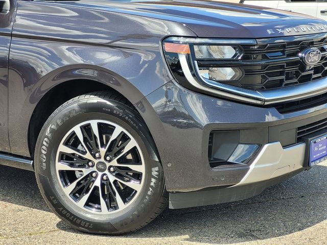 Certified 2025 Ford Expedition Platinum AWD/4WD image 6