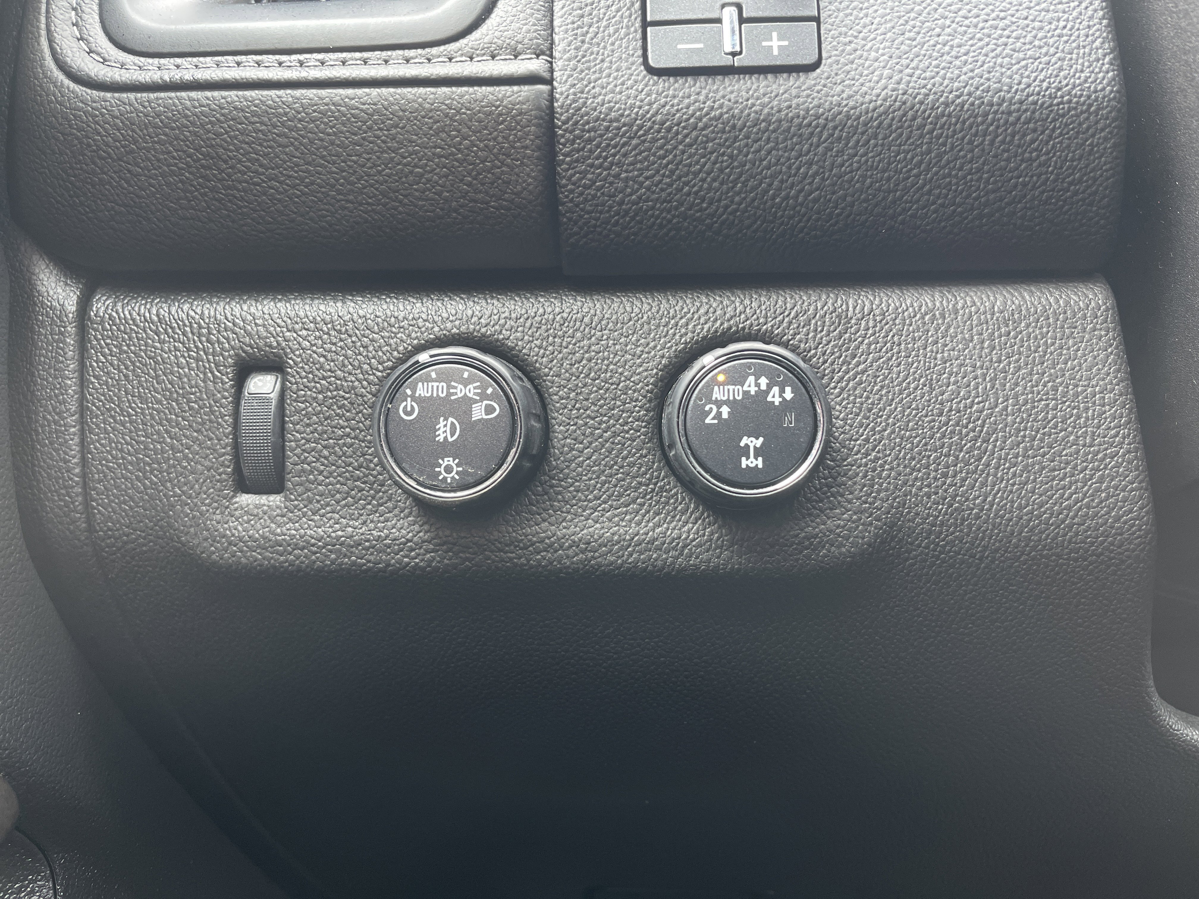 Used 2021 GMC Canyon Elevation w/ High Elevation Package image 23