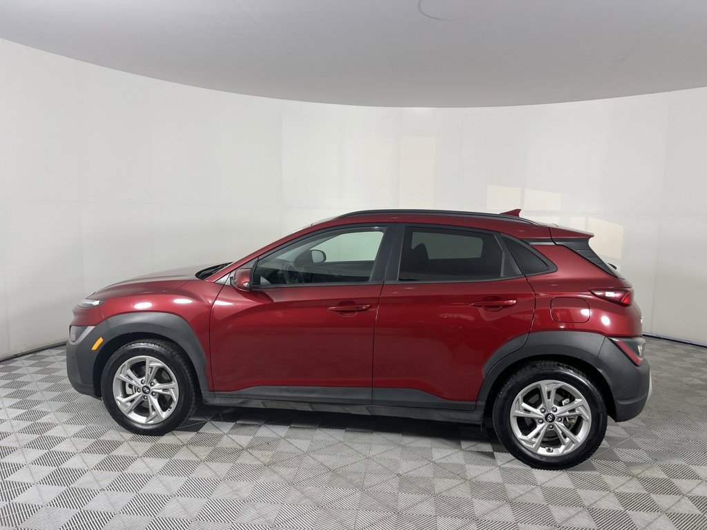 Used 2023 Hyundai Kona SEL image 2