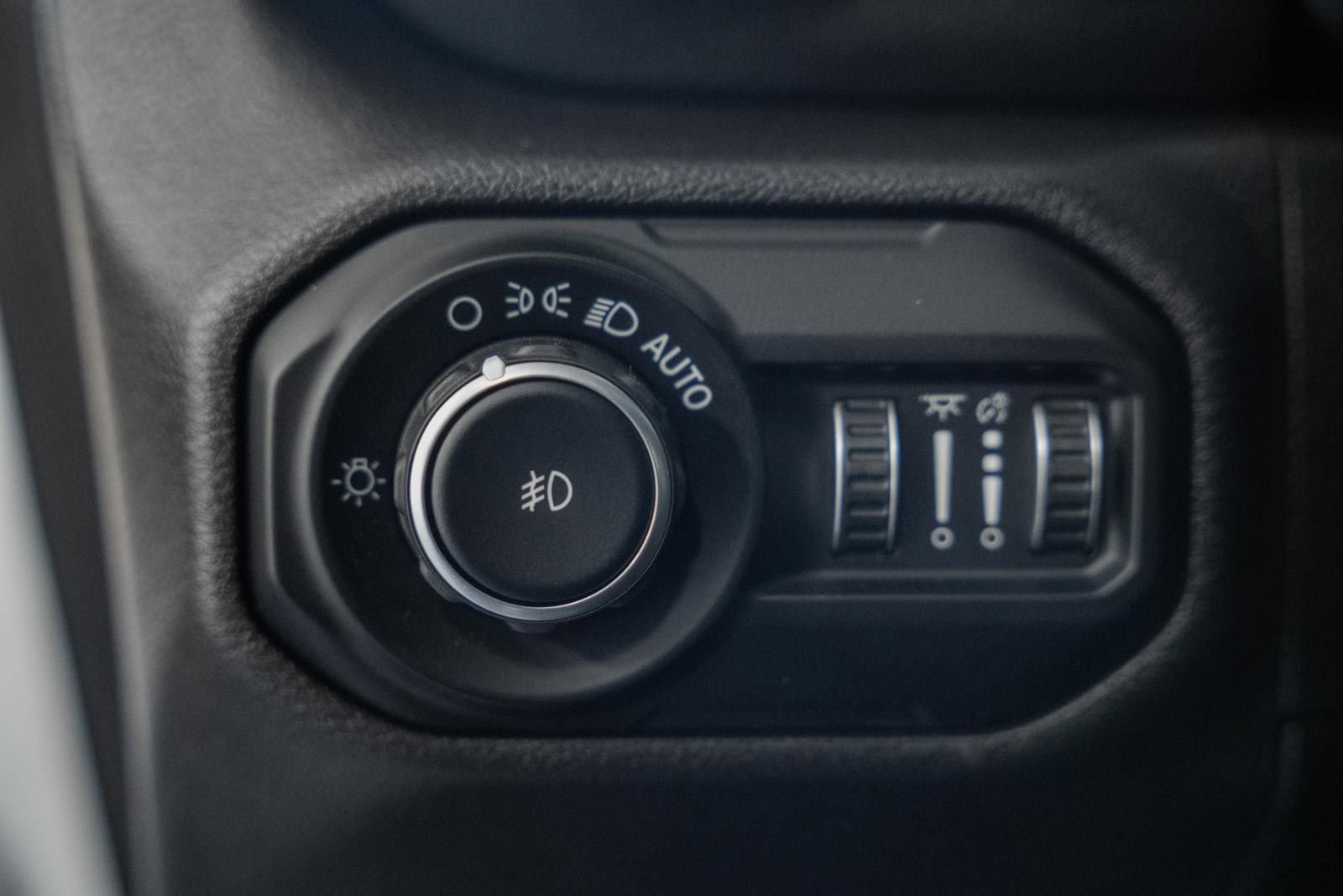 Used 2019 Jeep Wrangler Unlimited Sahara w/ Quick Order Package 24M Moab image 45