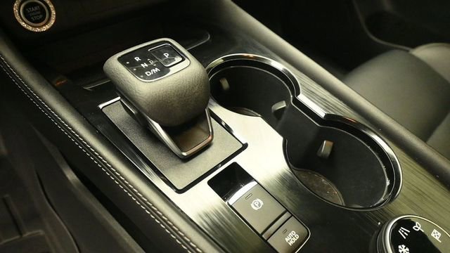 Used 2023 Nissan Rogue SL AWD/4WD image 18