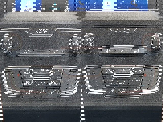 Certified 2020 Ford Fusion SE image 28