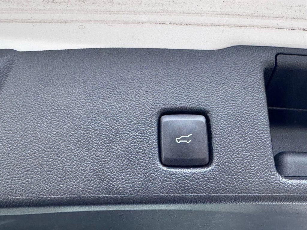 Certified 2021 Ford Escape SEL image 19