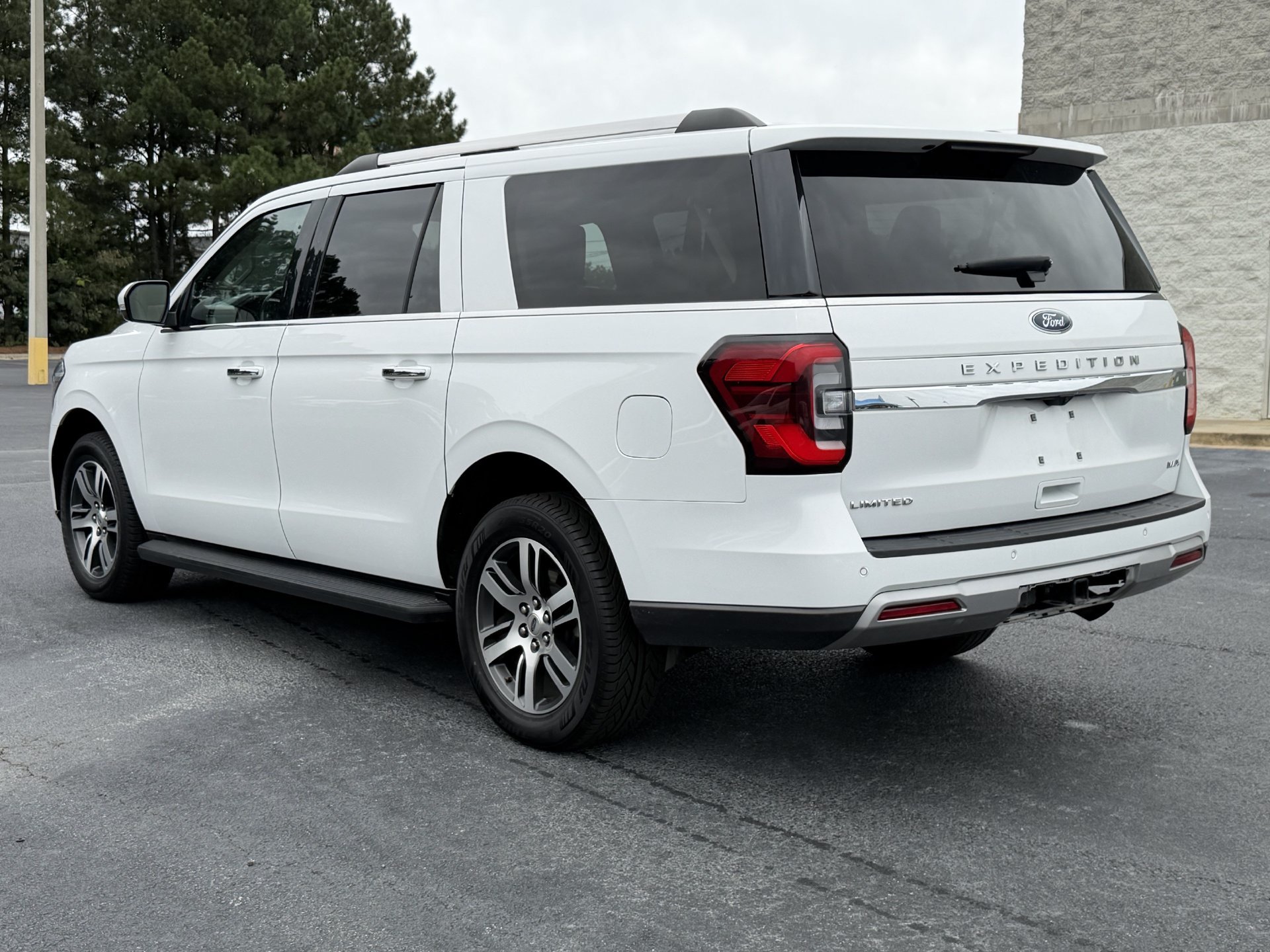 Certified 2024 Ford Expedition Max Limited AWD/4WD image 17