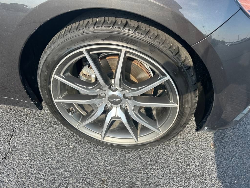 Used 2023 Genesis G70 2.0T image 23