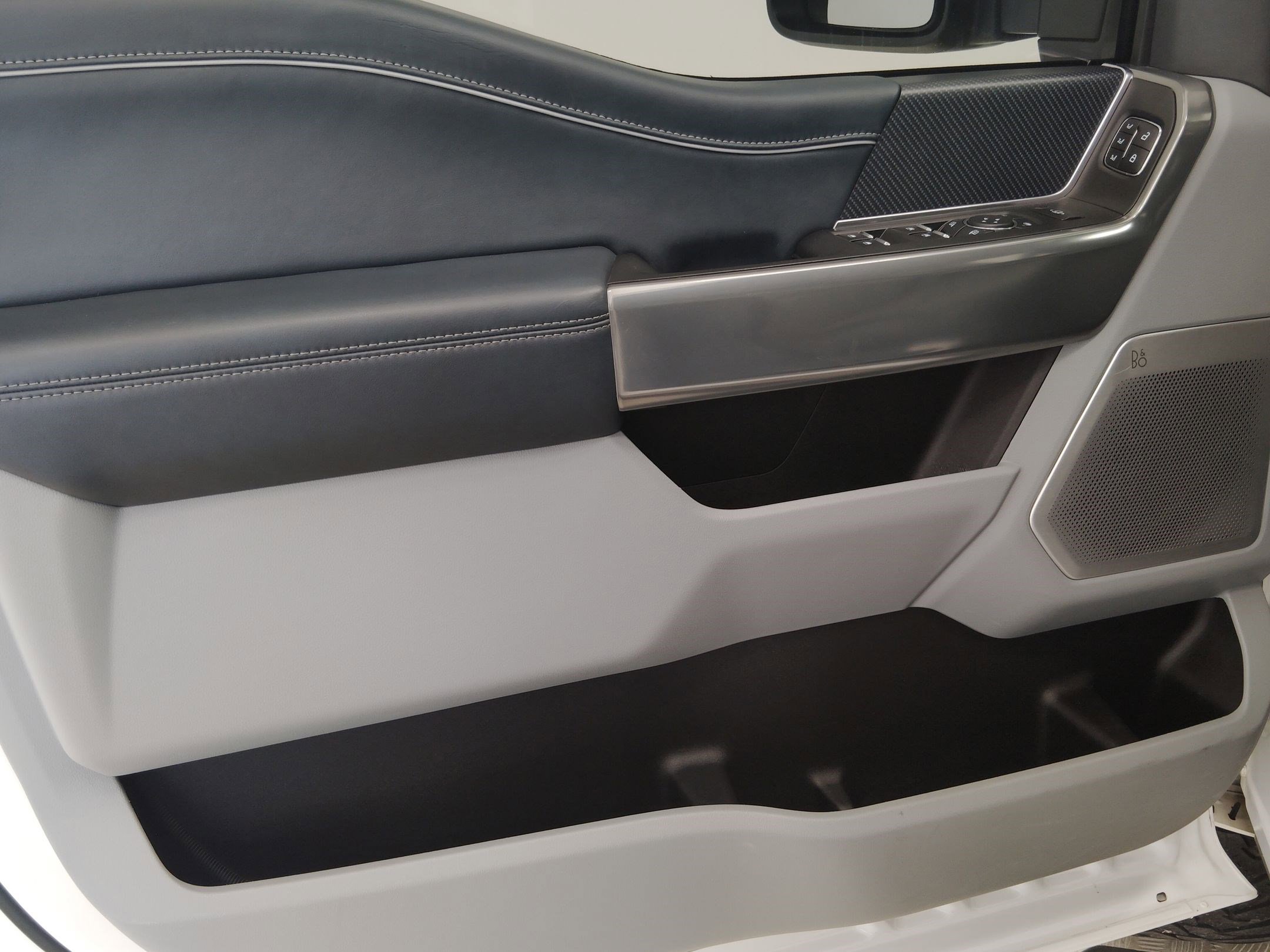 Certified 2024 Ford F250 Limited w/ FX4 Off-Road Package image 18