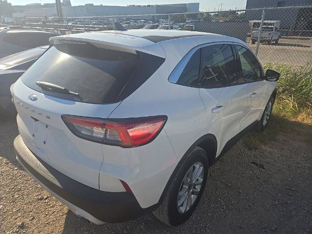 Certified 2021 Ford Escape SE FWD image 3