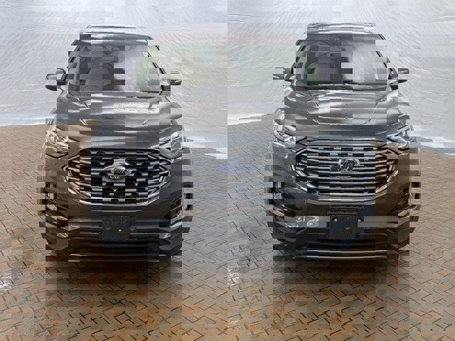 Certified 2019 Ford Edge SEL w/ Equipment Group 201A image 2