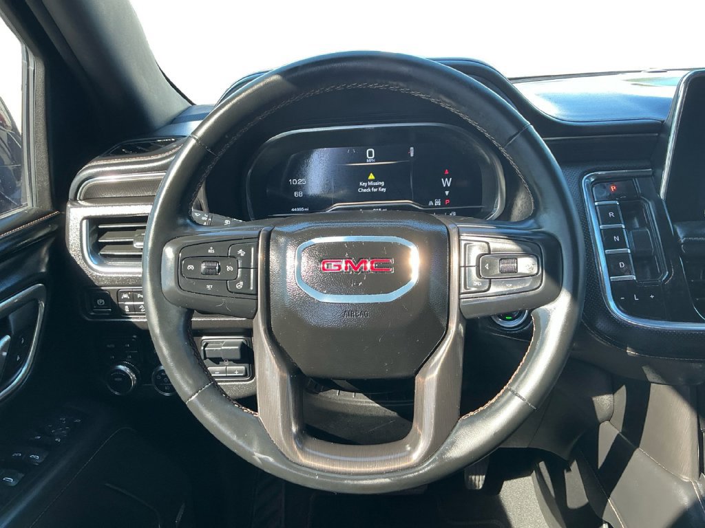 Used 2024 GMC Yukon AT4 w/ Technology Package AWD/4WD image 18