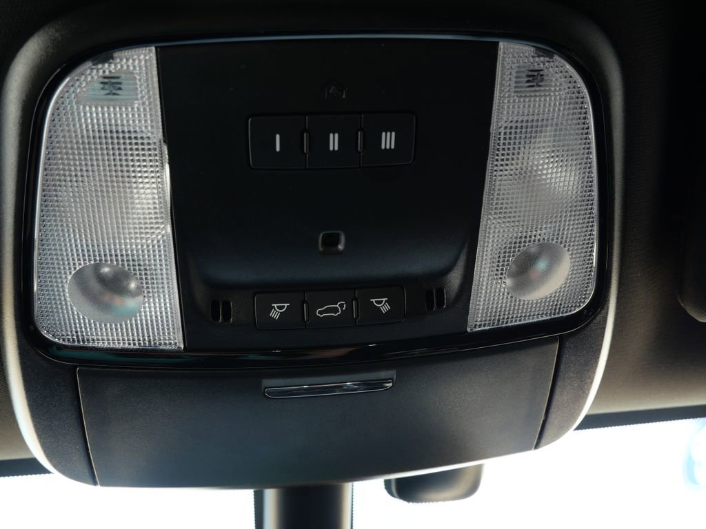 Used 2025 Dodge Durango GT AWD/4WD image 33